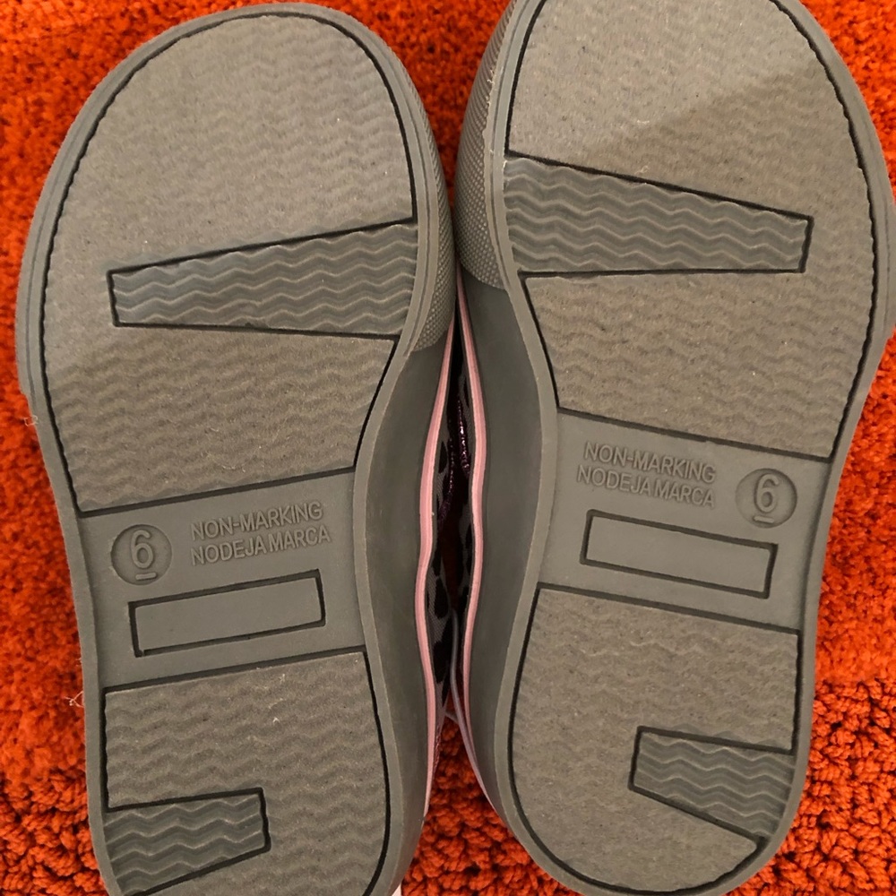 Jump A Roos Shoes Size 6 Toddler-NWT - Picture 2 of 6